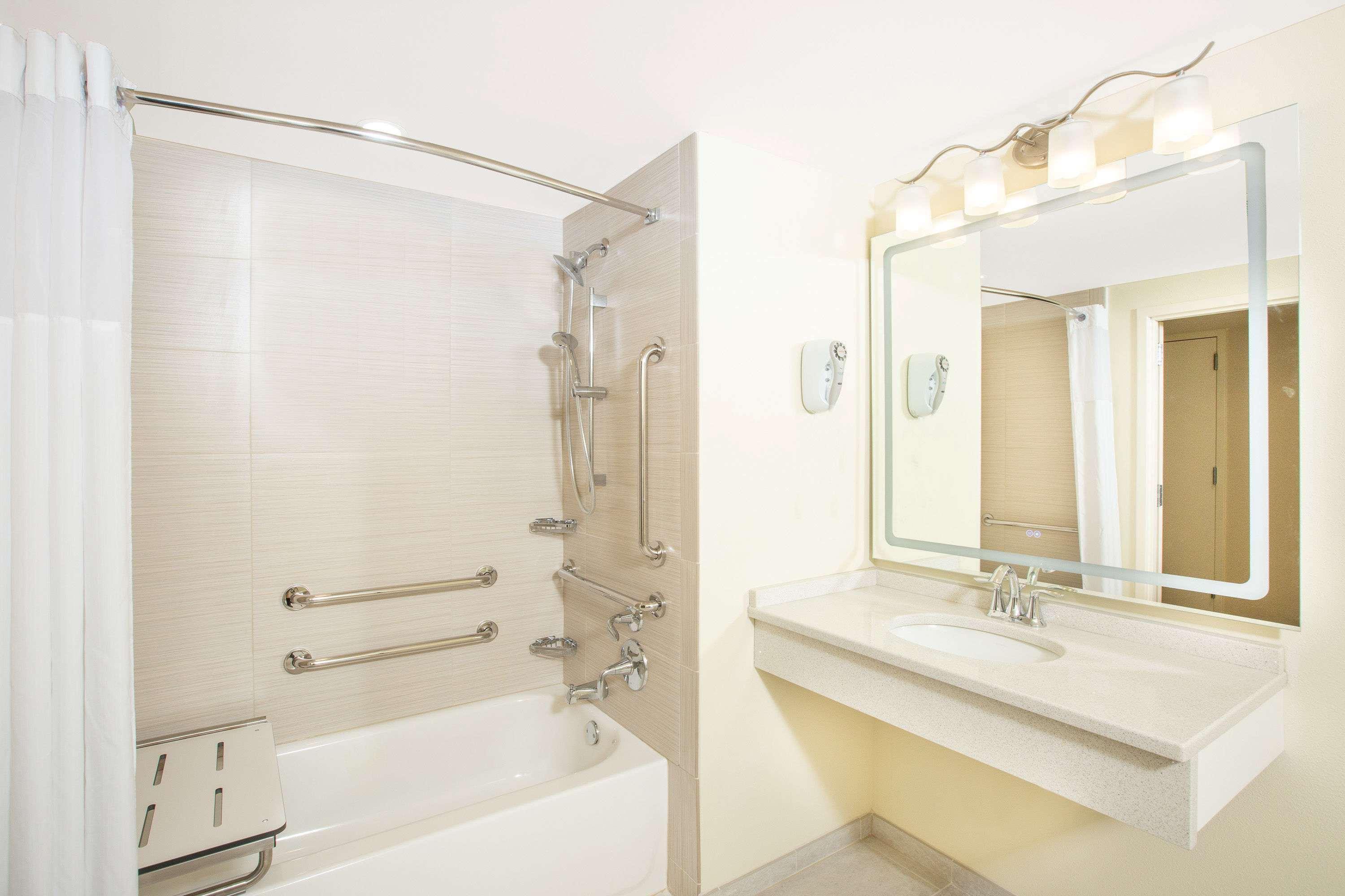 Days Inn & Suites By Wyndham Kearney Ne Екстер'єр фото