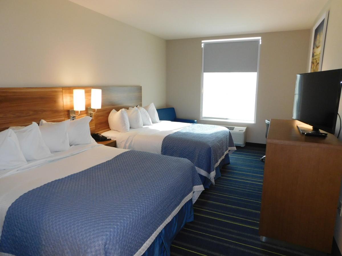 Days Inn & Suites By Wyndham Kearney Ne Екстер'єр фото